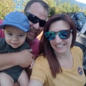 Meet your Posher, Crystal